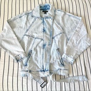 Oversized Denim Jacket Vintage 90's Style with Zipper and Belt - Faded Acid Wash